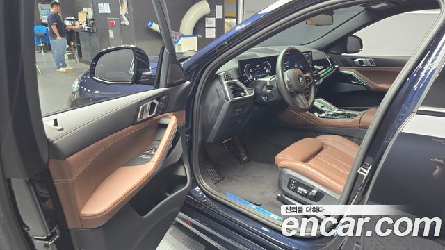 BMW X6 (G06) xDrive40i M Sport 2025 — фото 10