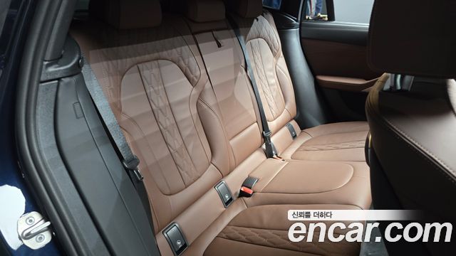 BMW X6 (G06) xDrive40i M Sport 2025 — фото 15