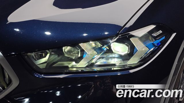 BMW X6 (G06) xDrive40i M Sport 2025 — фото 28