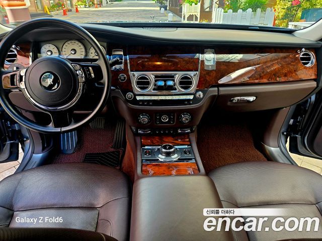 Rolls-Royce Ghost 6.6 V12 2014 — фото 19