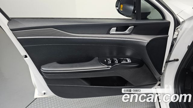 Kia K5 (III) 2.0 LPI(Renter car) Trandy 2022 — фото 24