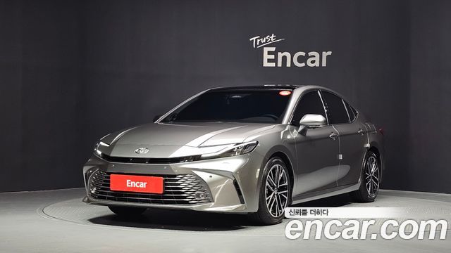 Toyota Camry (XV80) 2.5 XLE Premium Hybrid 2026 — фото 1