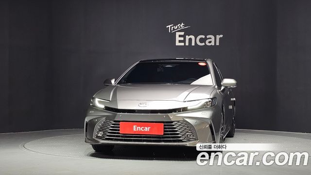 Toyota Camry (XV80) 2.5 XLE Premium Hybrid 2026 — фото 3
