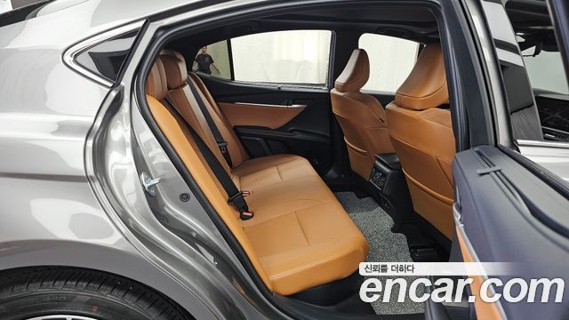 Toyota Camry (XV80) 2.5 XLE Premium Hybrid 2026 — фото 12