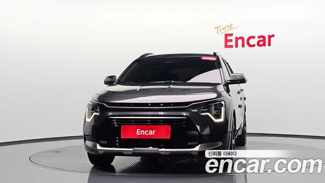 Kia Niro Prestige 2024 — фото 3