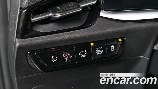 Kia Niro Prestige 2024 — фото 18