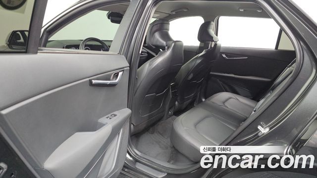 Kia Niro Prestige 2024 — фото 26
