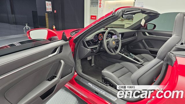 Porsche 911 (992) Carrera 4S Cabriolet 2021 — фото 10