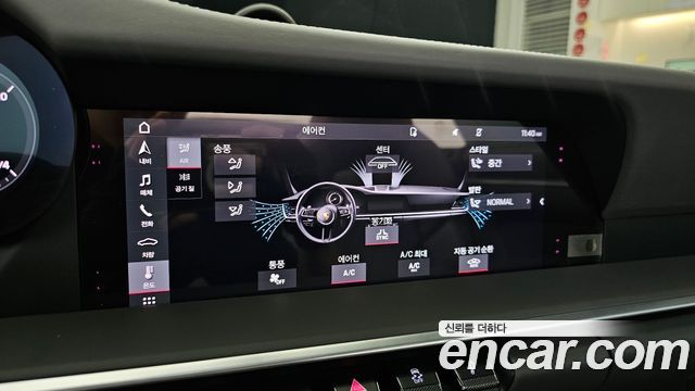 Porsche 911 (992) Carrera 4S Cabriolet 2021 — фото 32