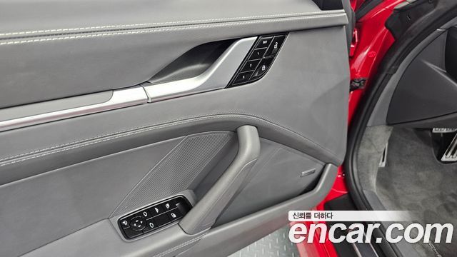 Porsche 911 (992) Carrera 4S Cabriolet 2021 — фото 36