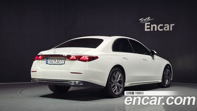 Mercedes-Benz E-Class (W214) E220d 4MATIC Exclusive 2024 — фото 2