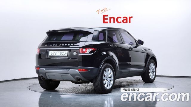 Land Rover Range Rover Evoque 2.2 SD4 Pure 2015 — фото 2