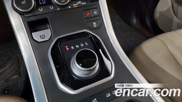 Land Rover Range Rover Evoque 2.2 SD4 Pure 2015 — фото 9