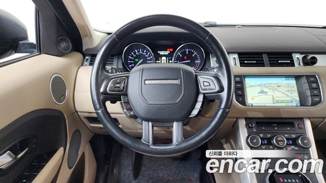 Land Rover Range Rover Evoque 2.2 SD4 Pure 2015 — фото 13