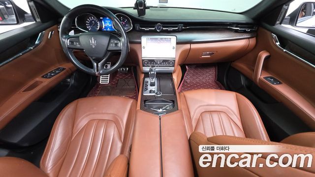 Maserati Quattroporte 3.0 Diesel 2016 — фото 7