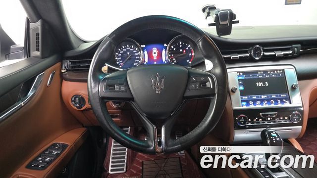 Maserati Quattroporte 3.0 Diesel 2016 — фото 13