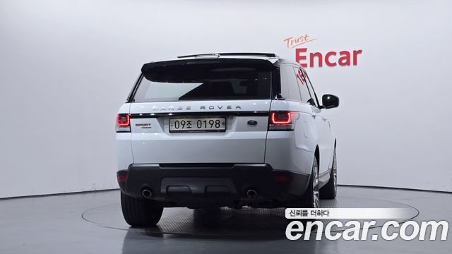 Land Rover Range Rover Sport (II) 3.0 SDV6 HSE Dynamic 2016 — фото 4
