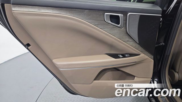 Kia K8 2.5 Gasoline 2WD Noblesse Light 2022 — фото 25