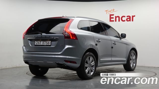 Volvo XC60 D4 1st 2017 — фото 2