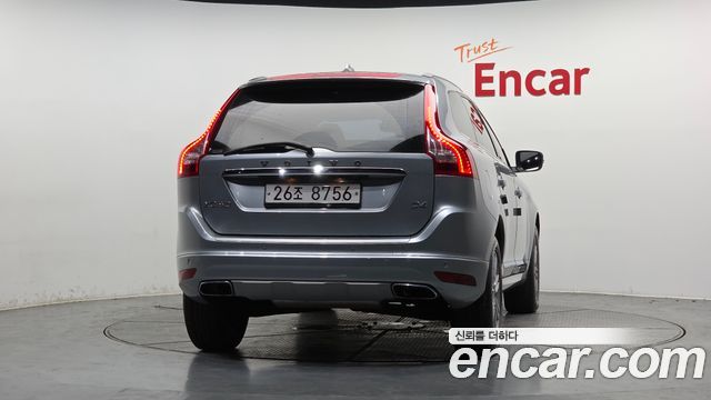 Volvo XC60 D4 1st 2017 — фото 4