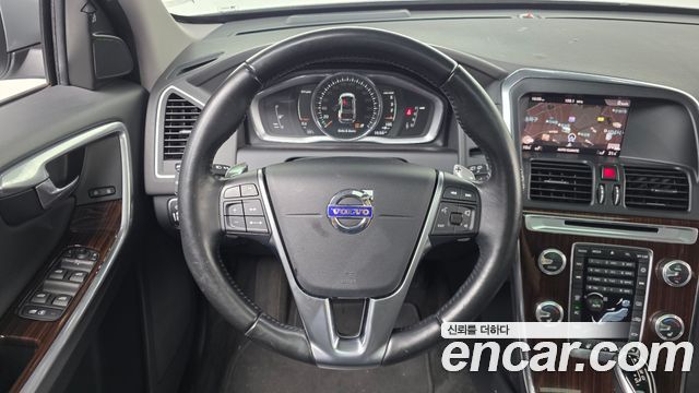 Volvo XC60 D4 1st 2017 — фото 13