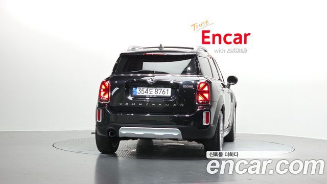 MINI Cooper Countryman Classic Plus Launch Pack 2nd Gen 2023 — фото 4