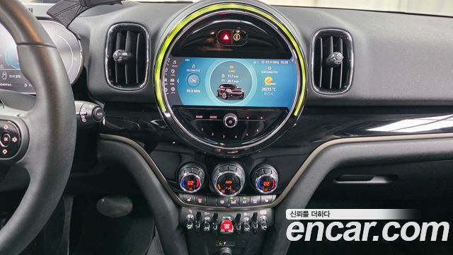 MINI Cooper Countryman Classic Plus Launch Pack 2nd Gen 2023 — фото 13