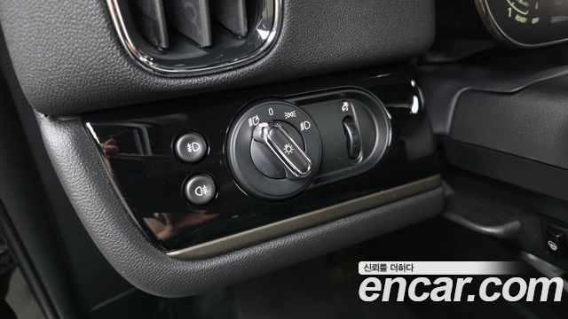 MINI Cooper Countryman Classic Plus Launch Pack 2nd Gen 2023 — фото 17