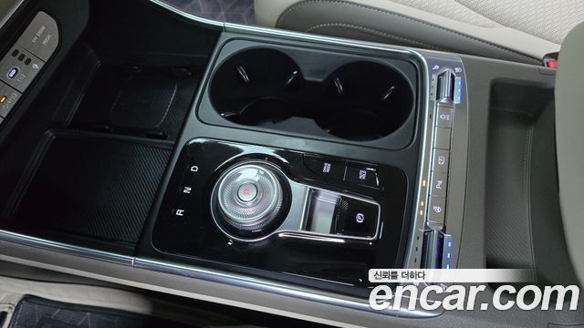 Kia Carnival (IV) HEV 9seater Signature 2024 — фото 9