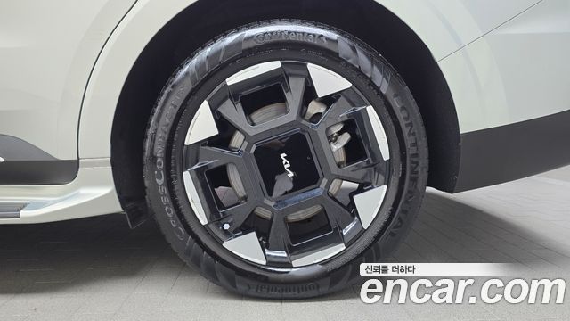 Kia Carnival (IV) HEV 9seater Signature 2024 — фото 21
