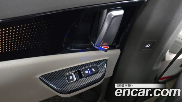 Kia Carnival (IV) HEV 9seater Signature 2024 — фото 37