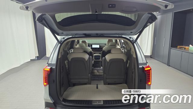 Kia Carnival (IV) HEV 9seater Signature 2024 — фото 38