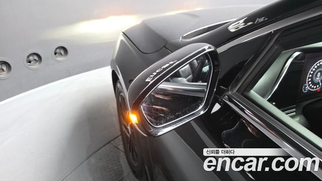Hyundai Grandeur (IG) 3.0 LPi Premium 2023 — фото 27
