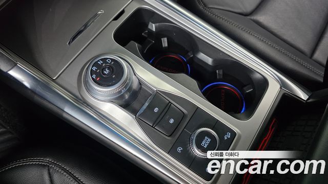 Ford Explorer (VI) 2.3 LimIted 4WD 2020 — фото 9