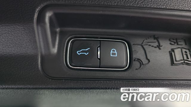 Ford Explorer (VI) 2.3 LimIted 4WD 2020 — фото 17