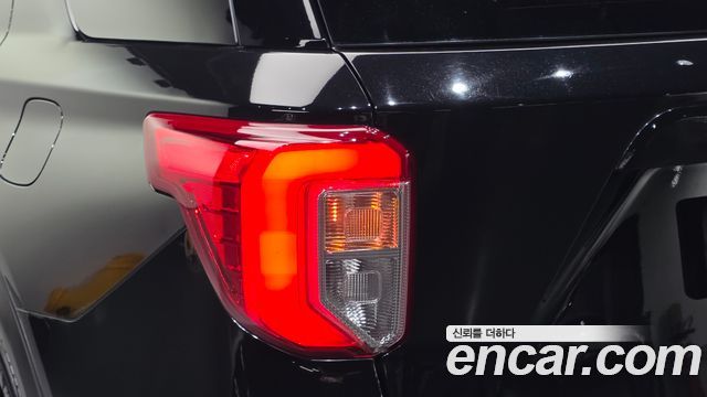 Ford Explorer (VI) 2.3 LimIted 4WD 2020 — фото 23