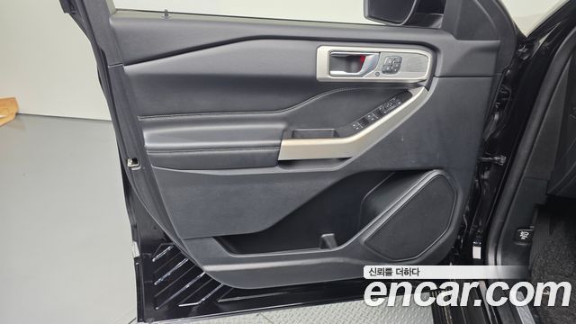 Ford Explorer (VI) 2.3 LimIted 4WD 2020 — фото 24