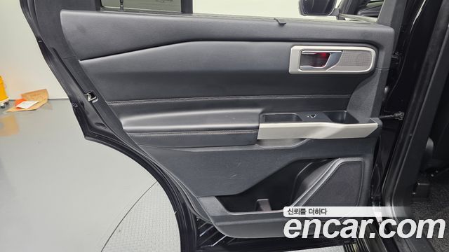 Ford Explorer (VI) 2.3 LimIted 4WD 2020 — фото 25