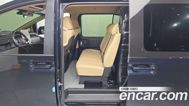 Hyundai Staria L3.5 Cargo 5-Seater Modern 2024 — фото 11
