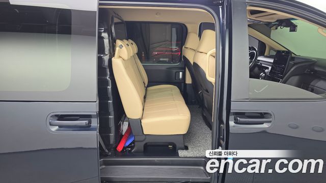 Hyundai Staria L3.5 Cargo 5-Seater Modern 2024 — фото 12