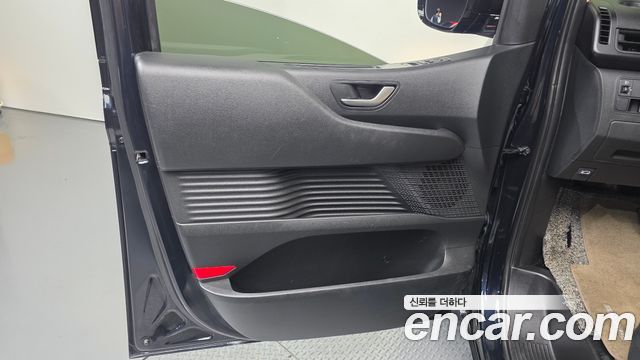 Hyundai Staria L3.5 Cargo 5-Seater Modern 2024 — фото 25