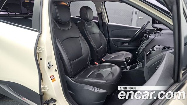 Renault Korea QM3 LE 2019 — фото 12