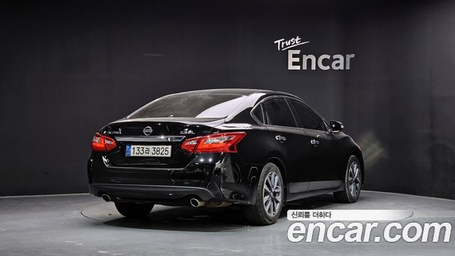 Nissan Altima 2.5 Tech L33 2017 — фото 2