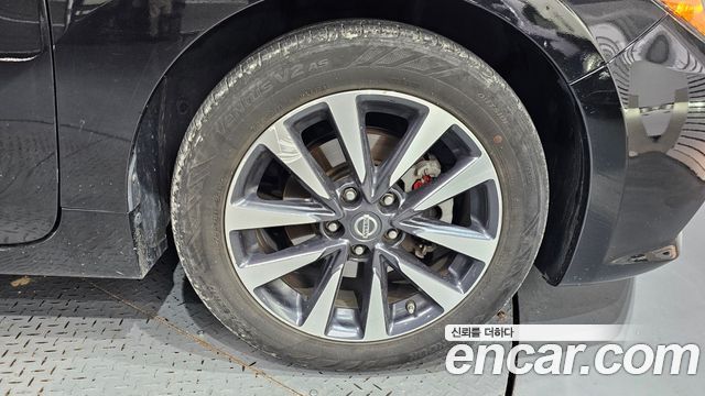 Nissan Altima 2.5 Tech L33 2017 — фото 5