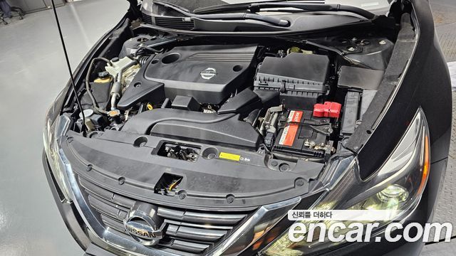 Nissan Altima 2.5 Tech L33 2017 — фото 6
