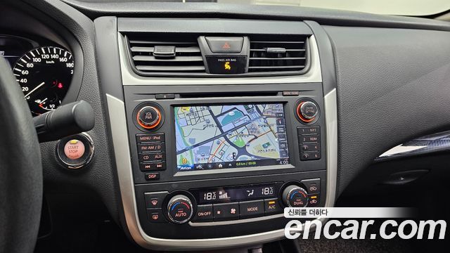 Nissan Altima 2.5 Tech L33 2017 — фото 14