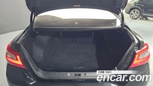 Nissan Altima 2.5 Tech L33 2017 — фото 20