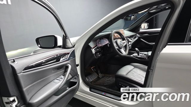 BMW 5 Series (G30) 530i xDrive M Sport Package 2022 — фото 10