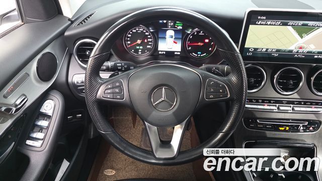 Mercedes-Benz GLC-Class (X253) GLC350e 4MATIC Premium 2019 — фото 13