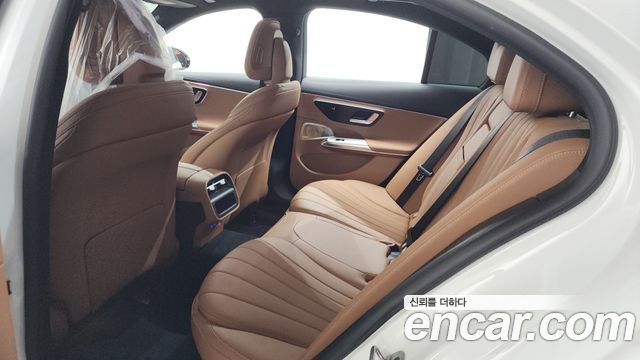 Mercedes-Benz E-Class (W214) E300 4MATIC AMG Line 2025 — фото 15